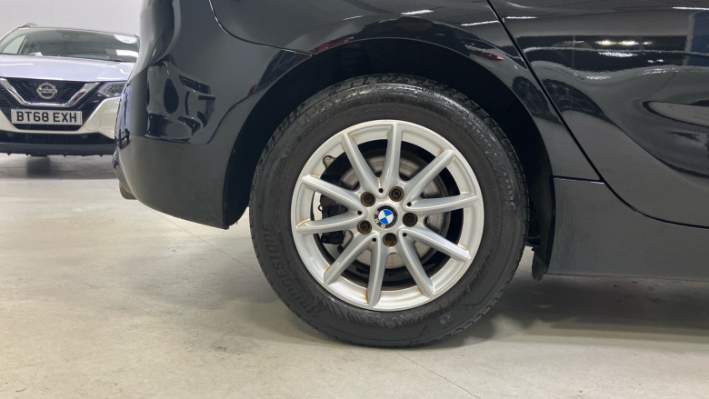 BMW 2 Series 220i SE 5dr DCT Petrol Hatchback